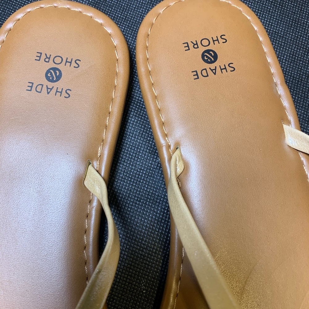 Shade & Shore Tan Sandals